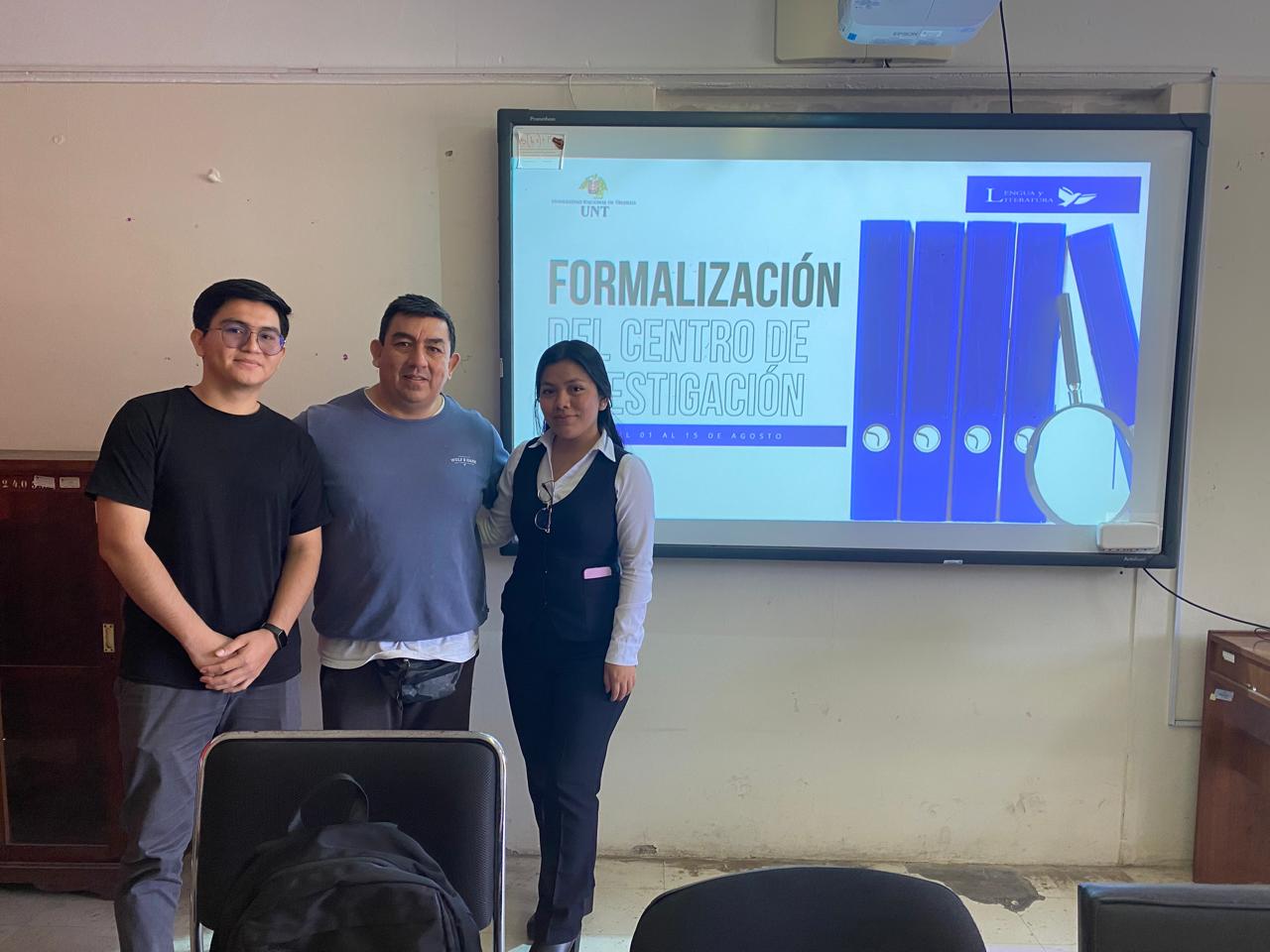 Montañas rocosas al atardecer